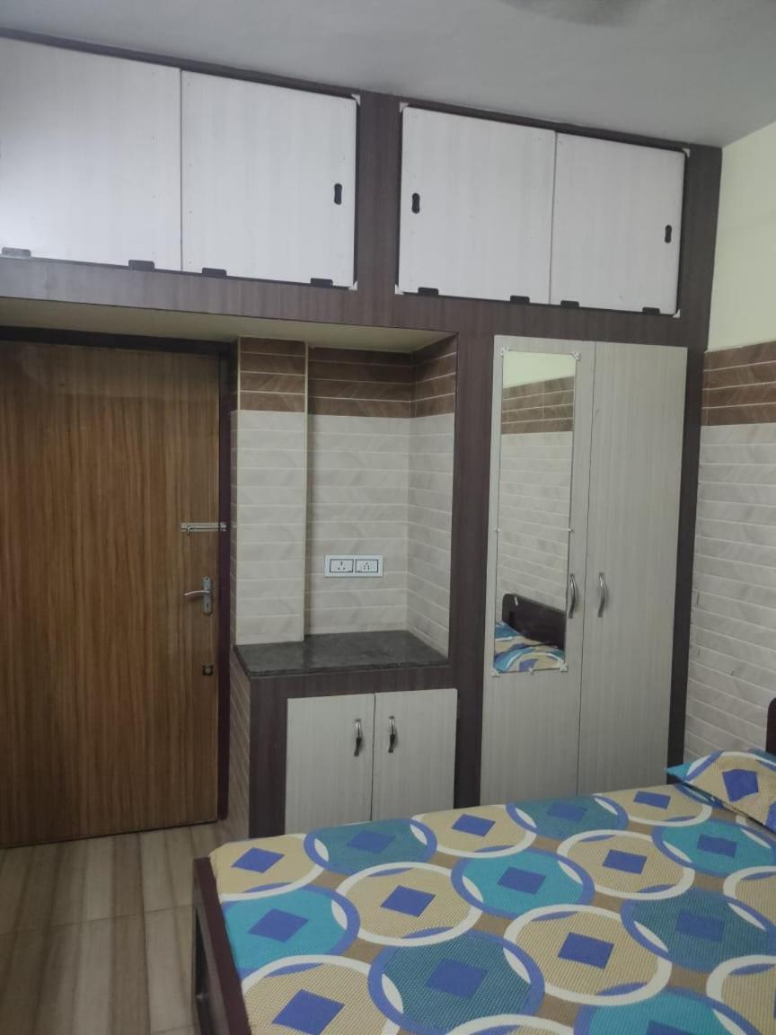 벨로르 Sri Vari Residency 호스텔 외부 사진